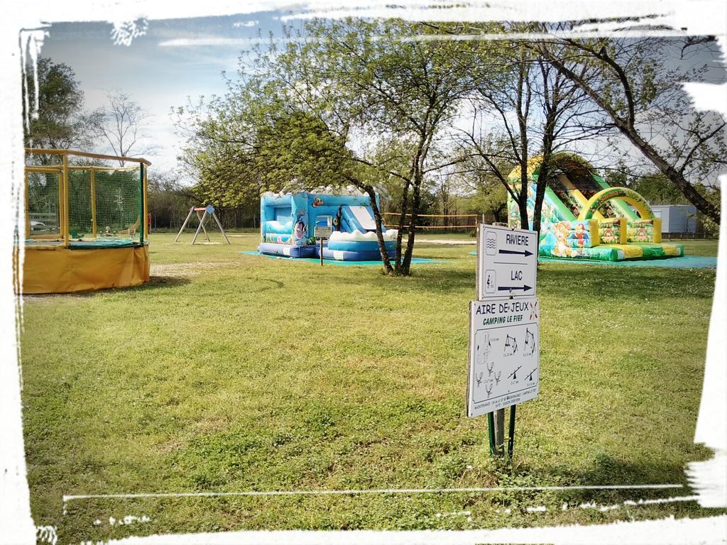 Camping Le Fief D'Anduze Exteriér fotografie